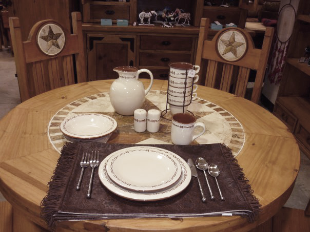 This country style dinnerware set is all you need to perfectly serve your food!